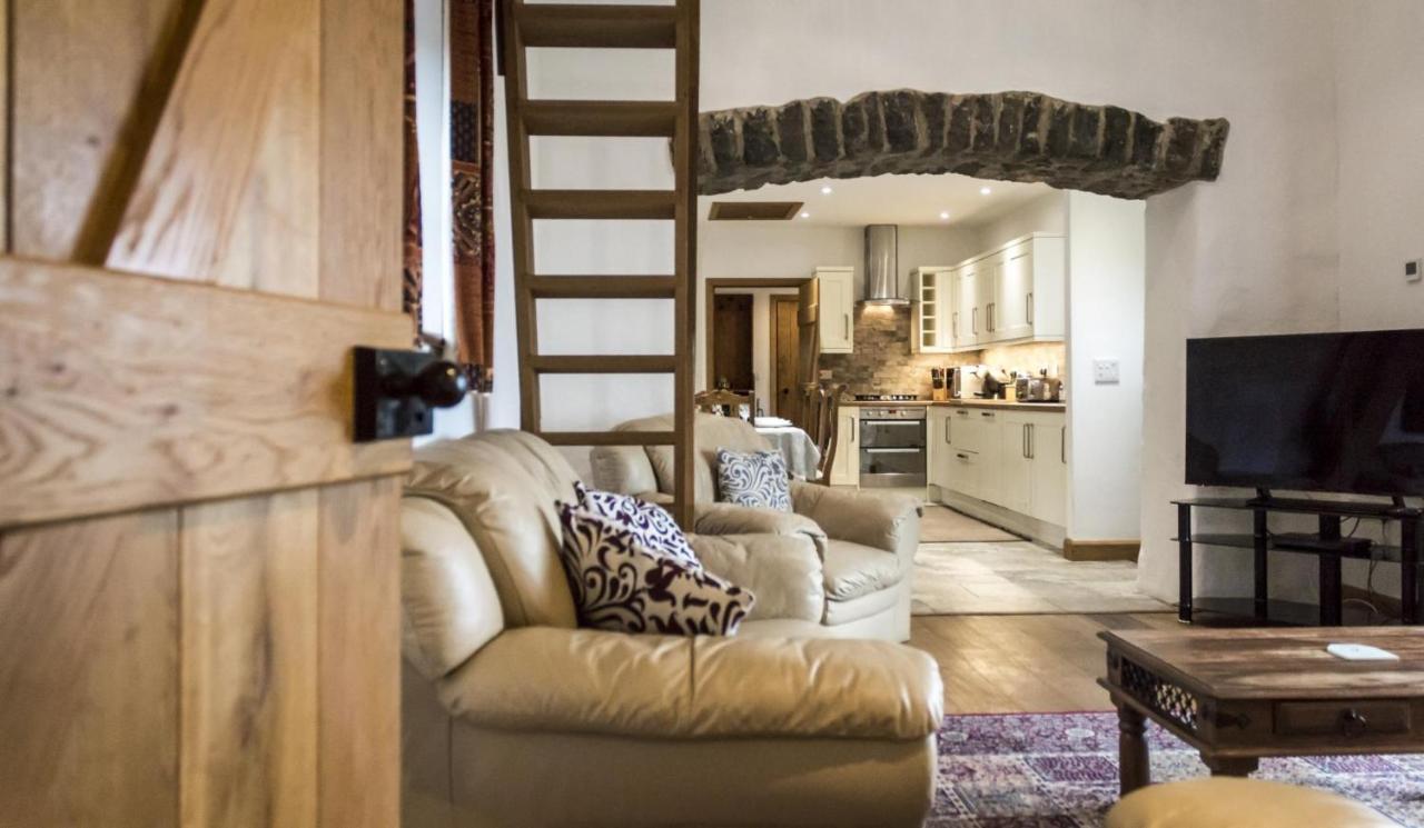 Orchard Cottage - Luxurious Barn Conversion - Beavers Hill Manorbier Buitenkant foto