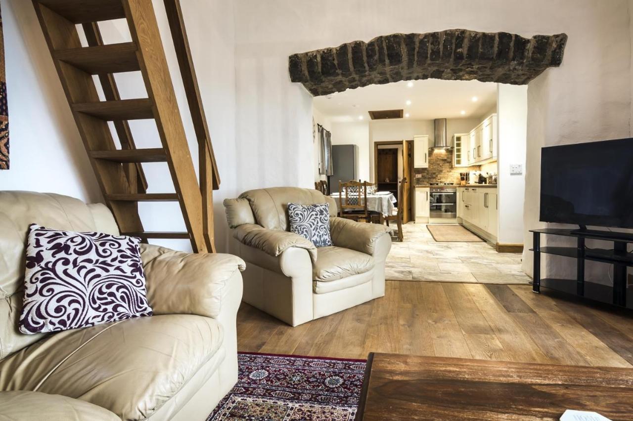 Orchard Cottage - Luxurious Barn Conversion - Beavers Hill Manorbier Buitenkant foto